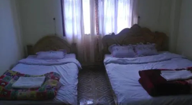 Phetmeuangsam Hotel, Buchen Sie Hotel Sam Neua Huaphan Province
