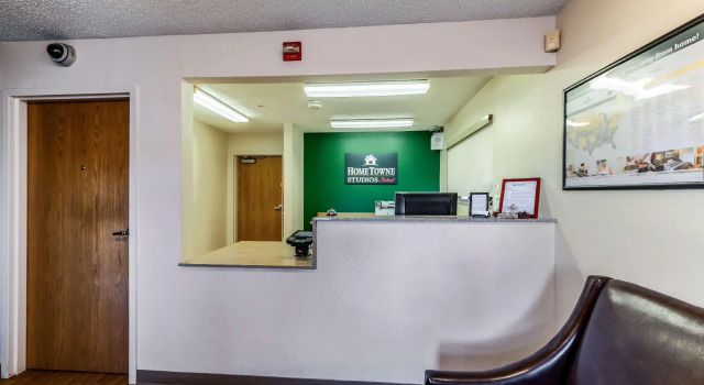 HomeTowne Studios by Red Roof Austin, Забронировать Отель Сидар-Парк Greater Austin