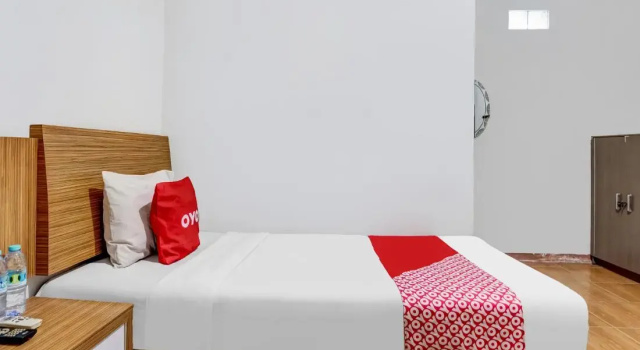 Standard Twin room Hotel O Pondok Inap Shofwa 1