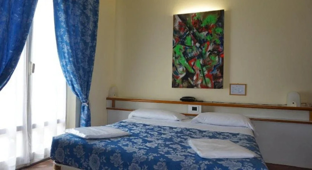 Hotel Tritone, Забронировать Отель Отели Побережья Марок 3 звезды, 3*