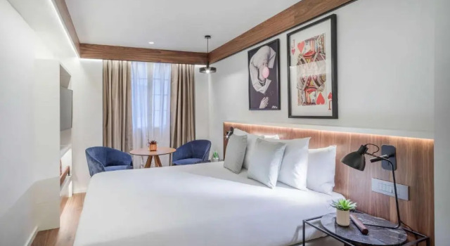 Номер Connecting Deluxe Meliá White House