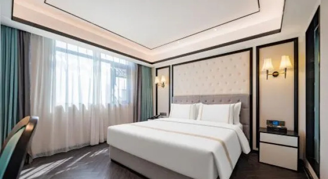 Люкс Deluxe XANA Deluxe Hotel (Huayin Huashan Scenic Area)