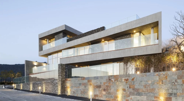 Номер Standard Дуплекс с балконом Bayhill Pool & Villa