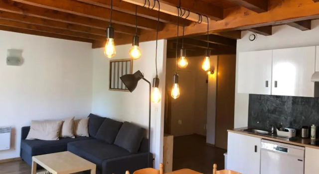 Апартаменты Superbe appartement T3 duplex, Ax les thermes