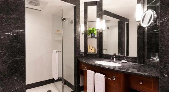 Двухместный номер Horizon Club Side Harbour View Kowloon Shangri-La, Hong Kong