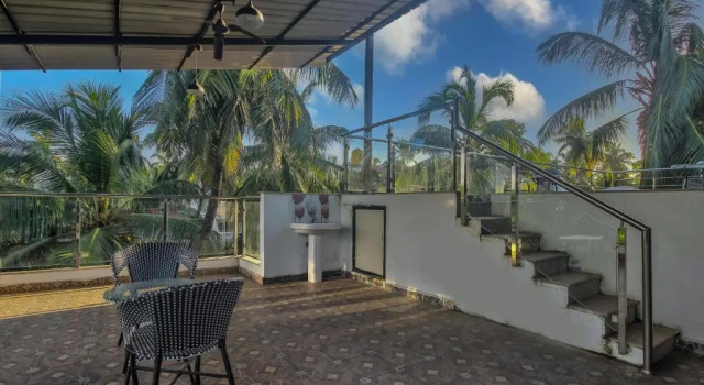 14 Door Home Stay, Book Hotel Hotels in Goa with a Pool, Swimming Pool