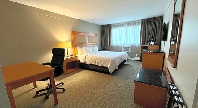 Люкс Anavada Inn & Suites - Prince George