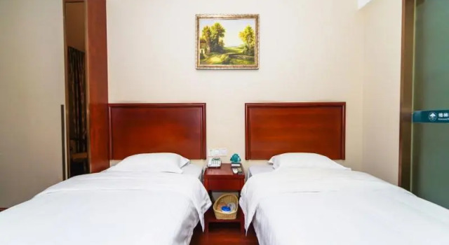 Двухместный номер Standard GreenTree Inn Nanchang East Beijing Road Nanchang University Express Hotel