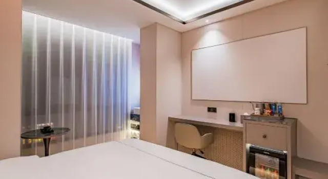 Номер Standard National Music Hotel