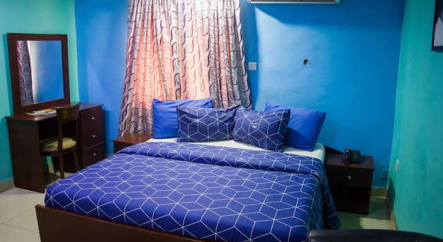 Номер Standard November 5 Hotel Lagos