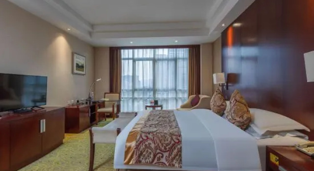 Люкс Business Harbour Oriental Hotel