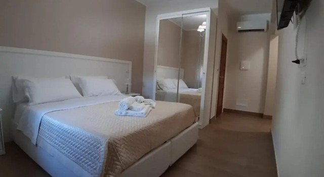 Guest Room Nesea, Book Hotel Reggio di Calabria Calabria
