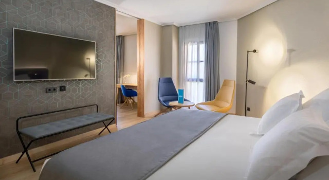 Полулюкс Barceló Cáceres V Centenario