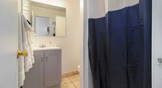 Четырёхместный номер Deluxe Snyders Shoreline Inn