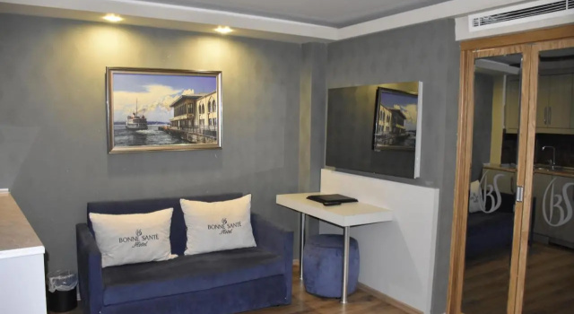 Bonne Sante Hotel