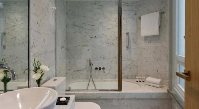 Двухместный номер Le Belgrand Hotel Paris Champs Elysees, Tapestry By Hilton