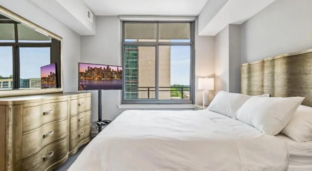 Апартаменты Bluebird Suites Near Chevy Chase