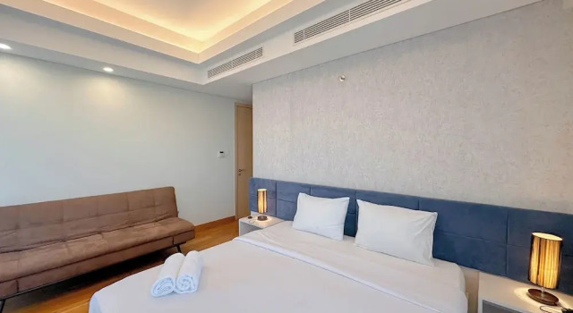 Spacious And Elegant 2Br At One East Penthouse & Residence Apartment