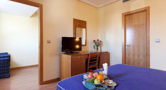 Полулюкс Standard Hotel Galaico