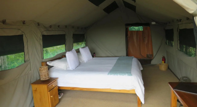 Woodbury Tented Camp - Amakhala Game Reserve, Buchen Sie Campingplatz Sidbury Ostkap