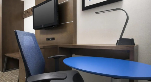 Четырёхместный номер Standard Holiday Inn Express Andover North - Lawrence by IHG