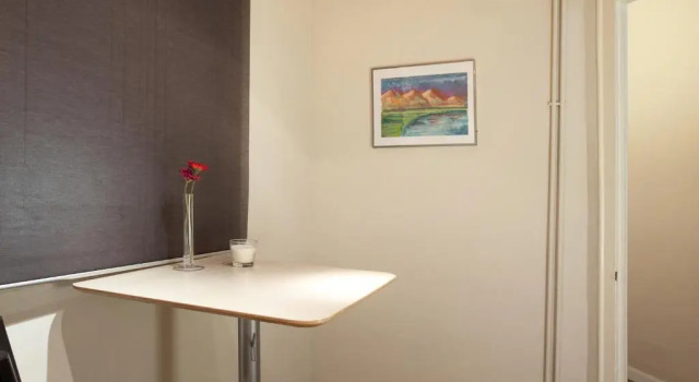 Modernist Apartment Barcelona, Забронировать Апартаменты/квартира Эшампле Барселона, рядом с Santa Caterina Market