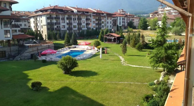 Апартаменты c 1 комнатой Sunny studio apartment - few steps from Gondola
