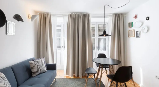 Люкс Comfort Porto Historical Center Apartments