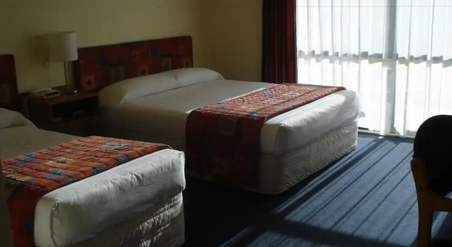 Студия The Peaks Motor Inn