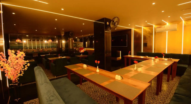 Hotel Grand Lotus Inn