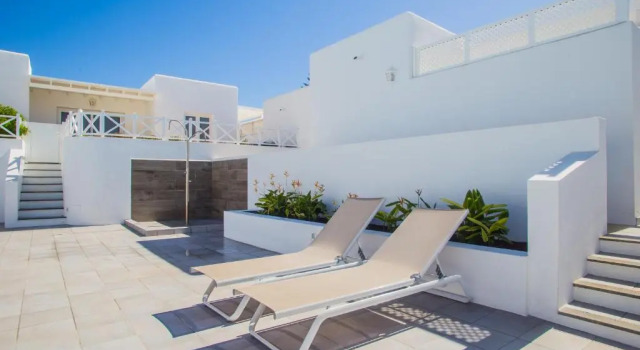Апартаменты Flower Beach Suite 25