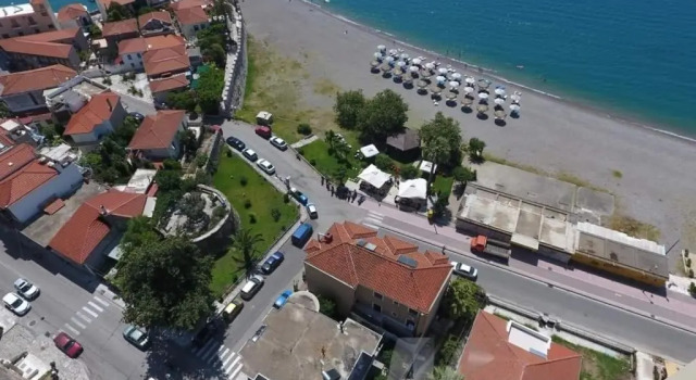 Апартаменты Naupactus unique harbor apartment in a stone house!