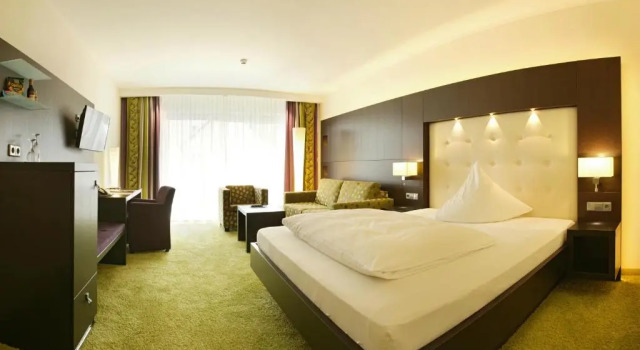 Двухместный номер Deluxe с балконом Hotel Sonne Rudersberg