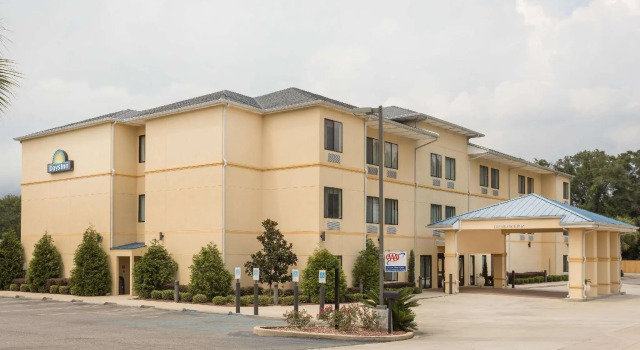 Номер Standard Days Inn by Wyndham Semmes Mobile