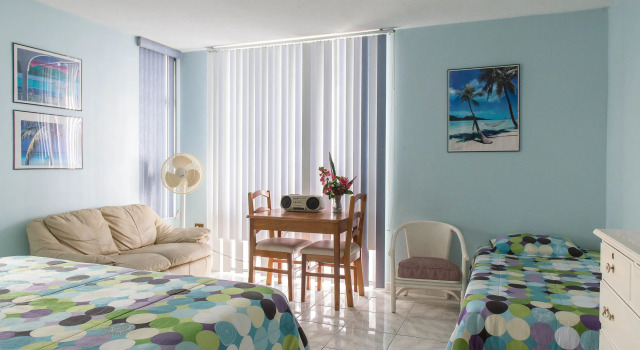 Coral Reef Beach Suite At Montego Bay Club Resort, Забронировать Курортный отель Отели Монтего-Бэй с парковкой, Парковка