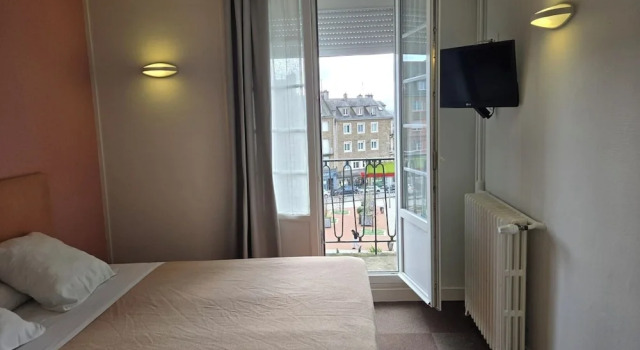 Четырёхместный номер Standard Hôtel - Restaurant - Brasserie Saint Germain