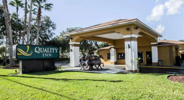 Номер Standard Quality Inn near Blue Spring