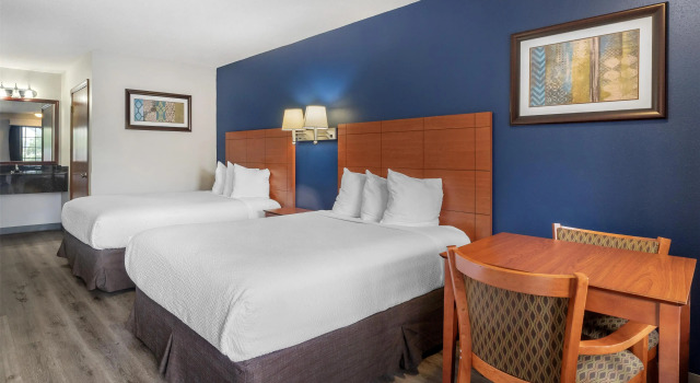 Четырёхместный номер Standard Best Western Acworth Inn