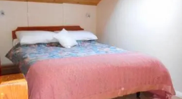 Orchard Lodge #15, Забронировать Отель Амрот 
