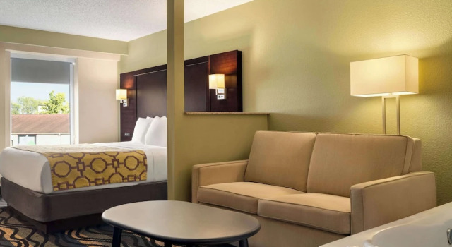Двухместный люкс Baymont by Wyndham Georgetown Lexington North