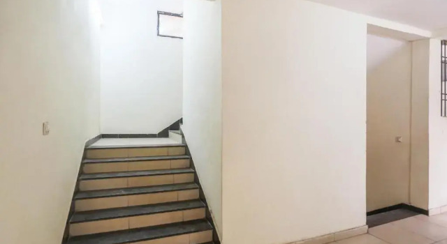 Hotel Red Queen by OYO Rooms