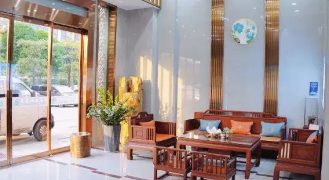 Fangchenggang Haijin Fashion Hotel (North High-speed Railway Station), Buchen Sie Hotel Fangchenggang Guangxi
