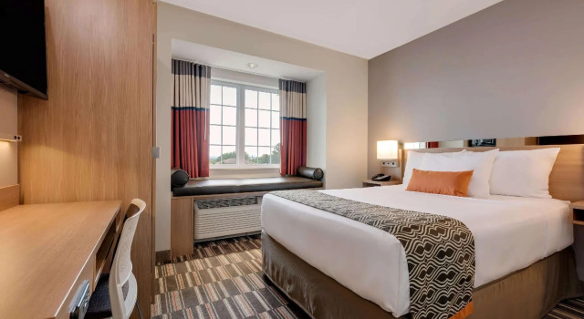 Двухместный номер Standard Microtel Inn & Suites by Wyndham Clarion