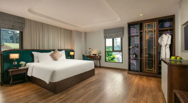 Двухместный номер Premier с видом на город MAY DE VILLE Lakeside Hotel