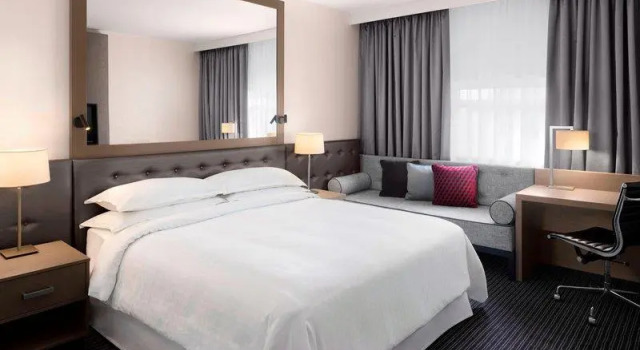 Номер Standard Sheraton Heathrow Hotel