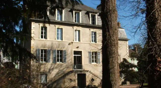 Hotel Les Estonneries, Boek Hotel Kanton Chambon-sur-Voueize Limousin