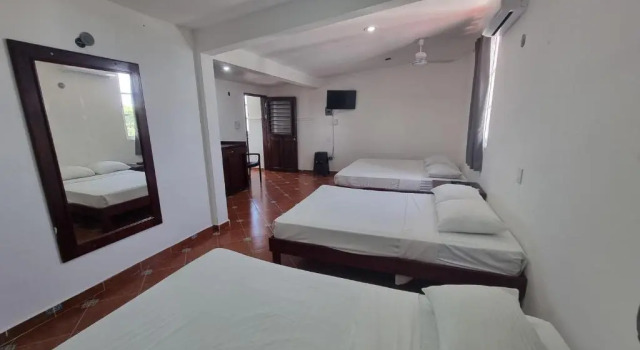 Номер Standard A una calle del ado 5ta avenida