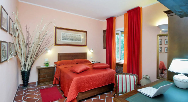 Lillihouse, Rezervovat Hotel Hotely v Lazio s parkováním, Parkování