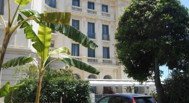 Hotel El Paradiso, Rezervovat Hotel Menton Great Alpine Road