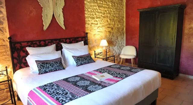 Le Mas Terre des Anges, Prenota Bed & breakfast Hotel a Alvernia con parcheggio, Parcheggio